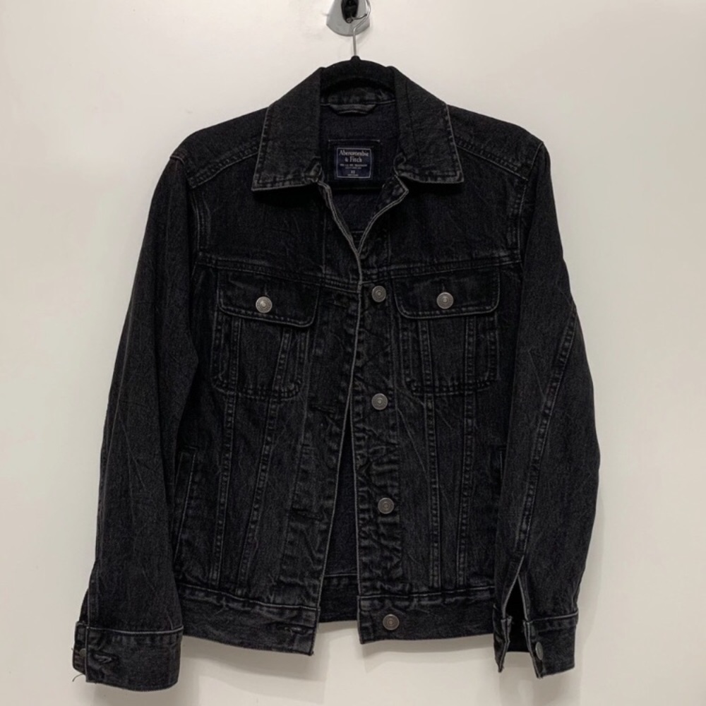 BRAND NEW black denim jacket
